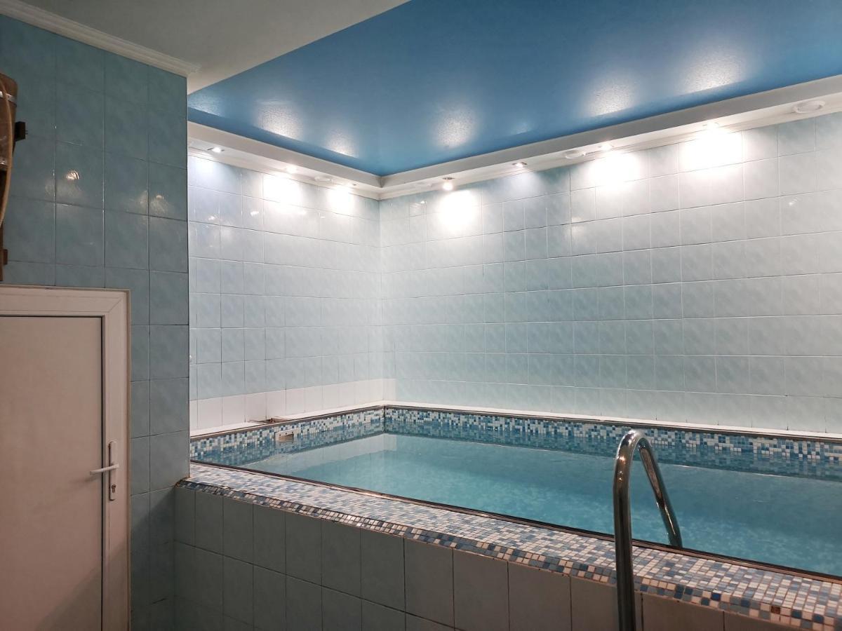 Orange Hotel Lviv Eksteriør billede